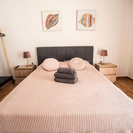 Explore Greece From Comfortable City Centre Apartment Chalkís Buitenkant foto